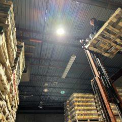 LED HIGHBAY LIGHT Hanging Warehouse